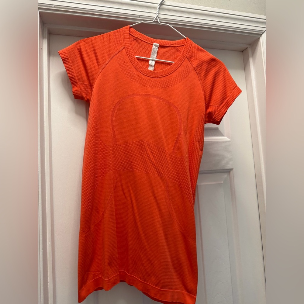 Lululemon swiftly tech. Size 6. EUC